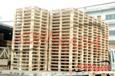 MINI-LOSCAM WOOD PALLETS